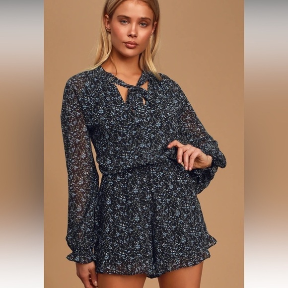 Lulu’s Love Grows Black Floral Print Long Sleeve Tie-Neck Romper - Picture 2 of 9